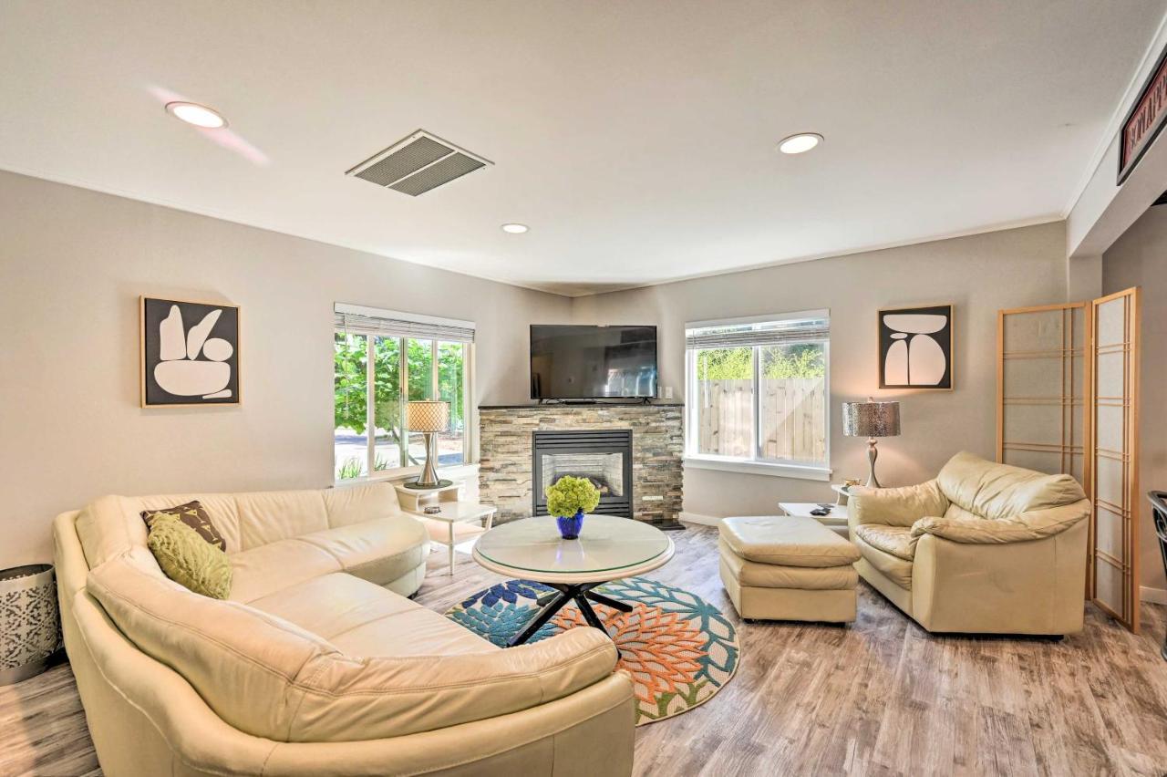 Family-Friendly Kirkland Home About 1 Mi To Downtown Exterior photo